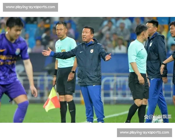 崔康熙质疑裁判判罚遭禁赛 1 场 + 罚 1 万